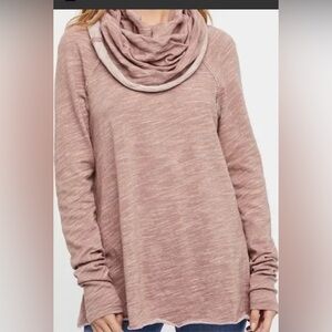 Free people beach  two body corps deuk .Elegant Mauve Cowl Neck Sweater